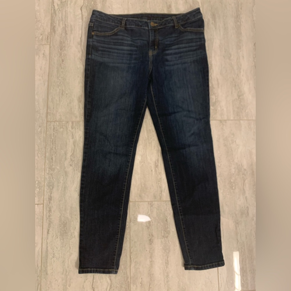 Simply Vera Wang Skinny Jeans
